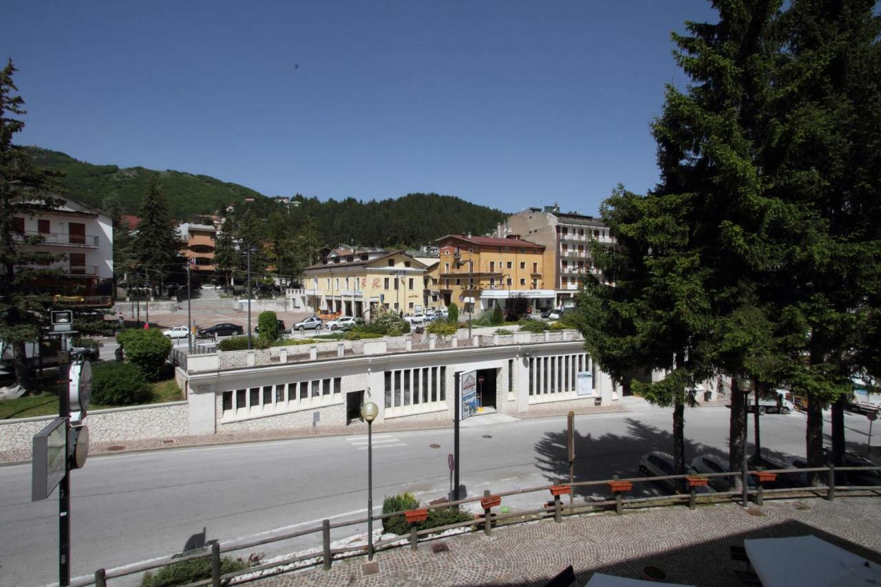 Residenza Dei Maestri Appartement Roccaraso Buitenkant foto
